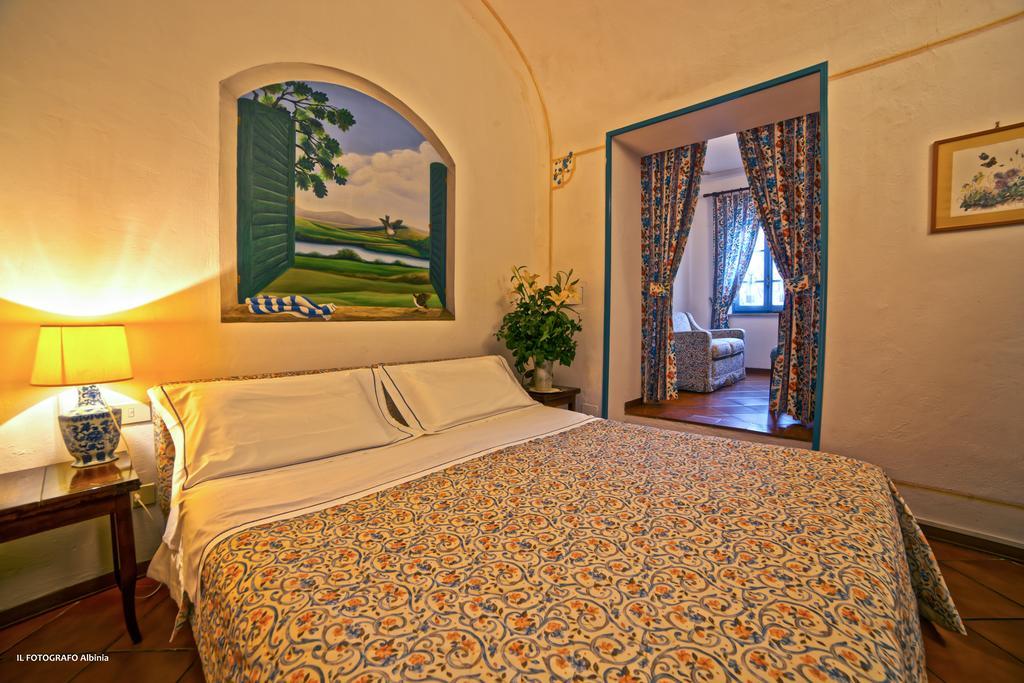Clodia Hotel